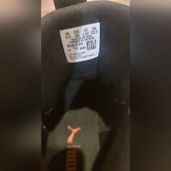 Youth Puma High Tops - Picture 10 of 10